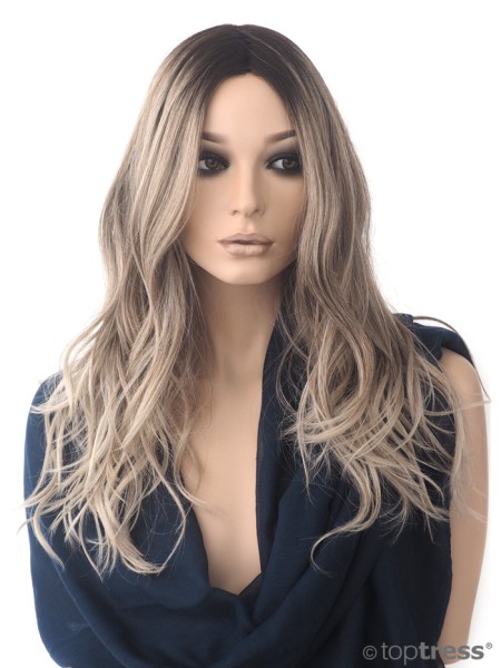 Perücke Marcia, aschblond mit dunklem Ansatz und helleren Spitzen, Filmansatz und -scheitel, Thermosilk